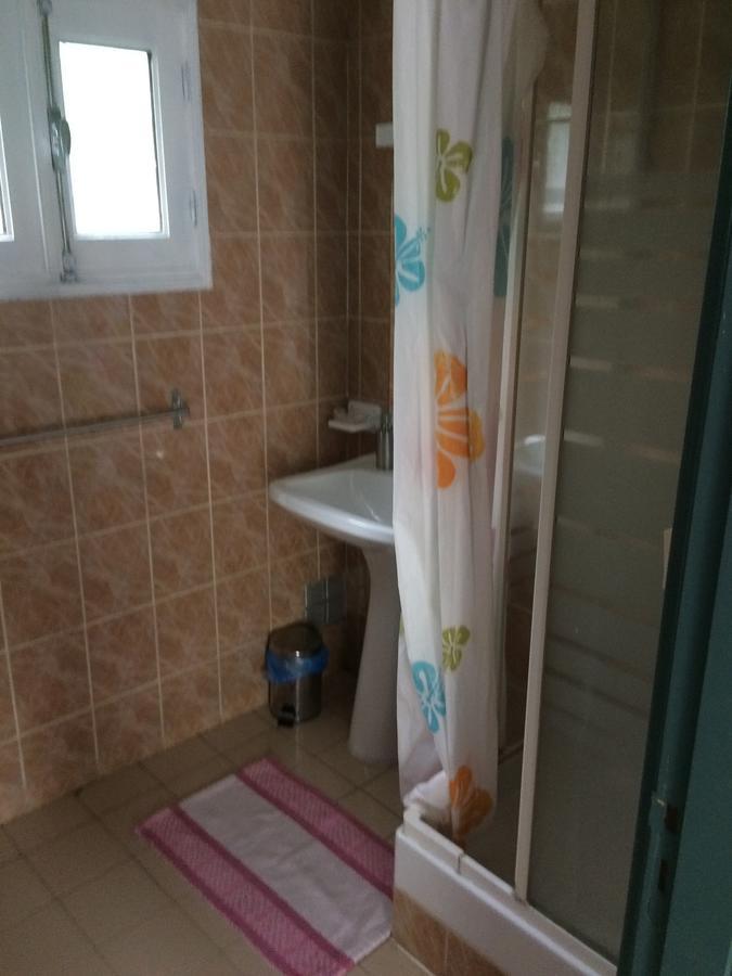 Chez Mamie Bed & Breakfast Les Avirons ภายนอก รูปภาพ